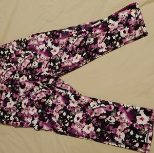 ON SALE Lane Bryant Livi Active Capri